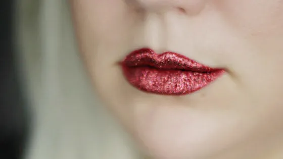 Radiant Red Glitter Lip Kit (Each)