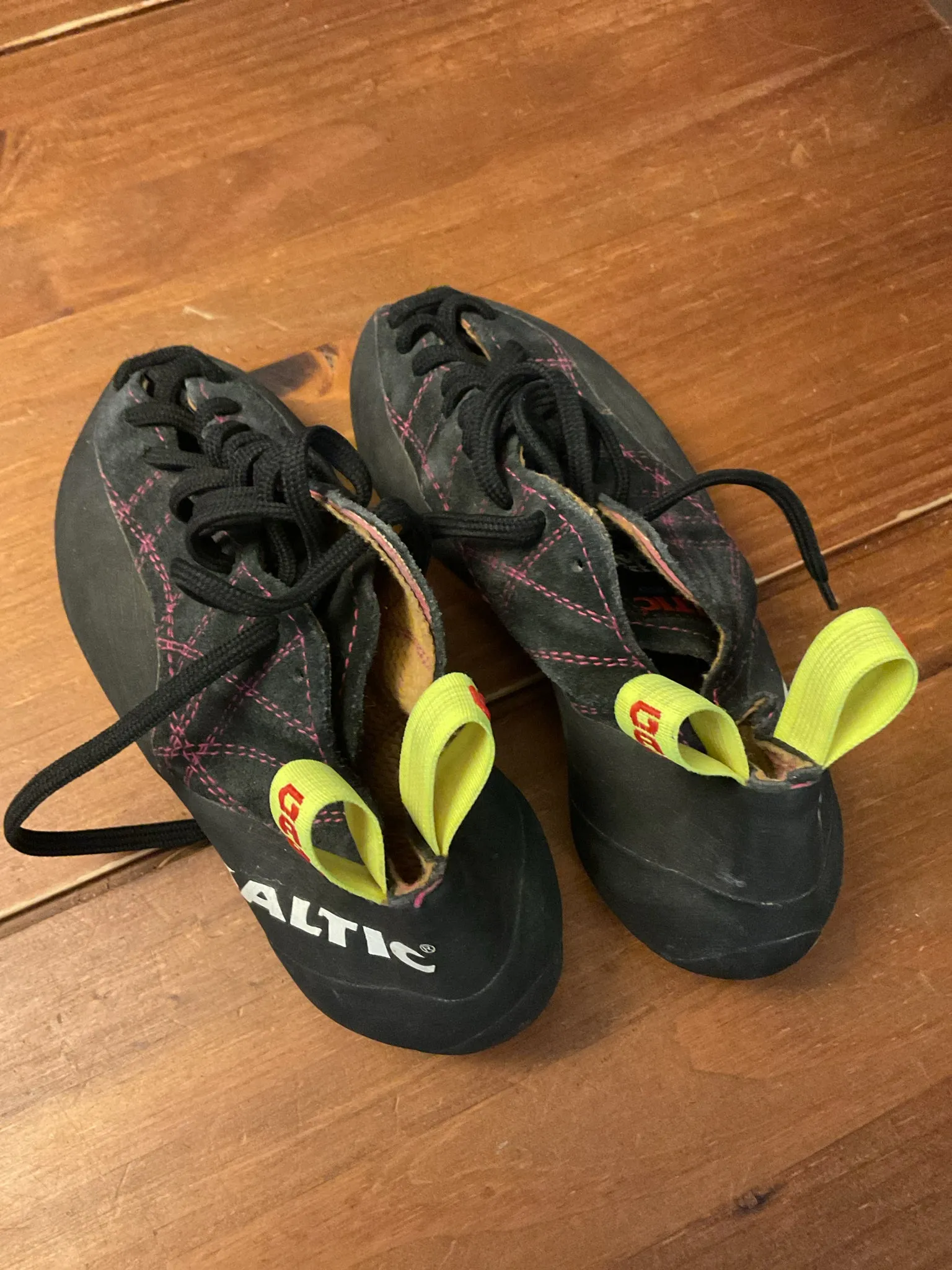 Saltic Garnet Climbing Shoes Women's 6