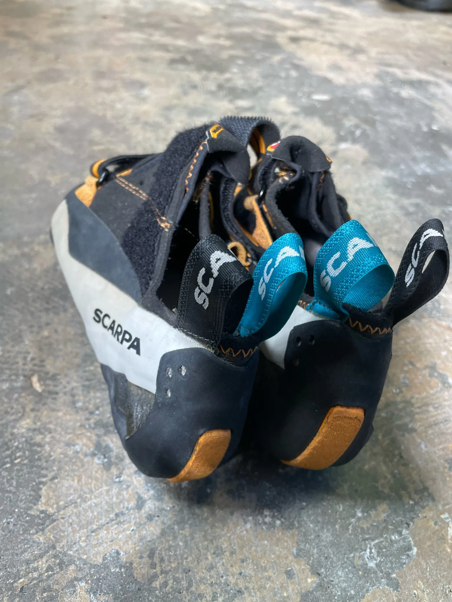 Scarpa Booster Climbing Shoes Men's 8/Women's 9